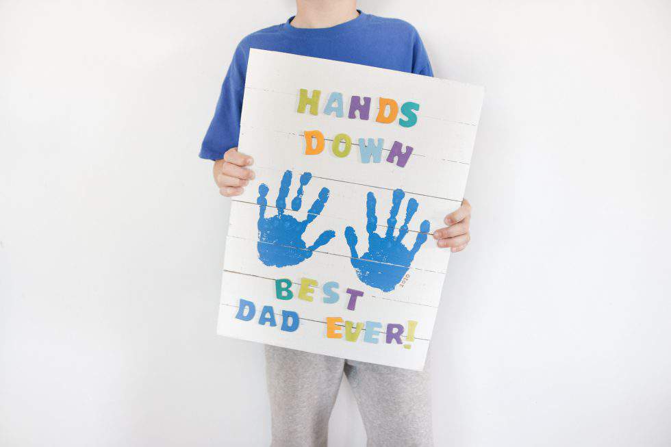 5 heartwarming Fathers Day DIY gifts small children can make to surprise Dad this year