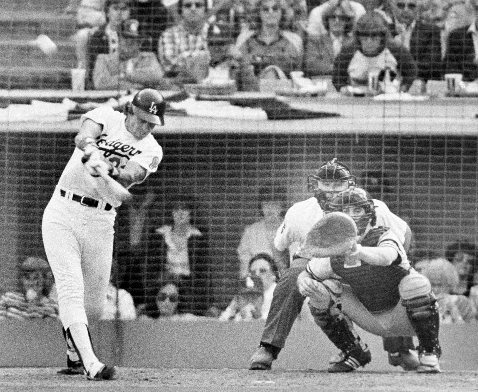 Johnstone, 2-time WS champ and popular prankster, dies at 74