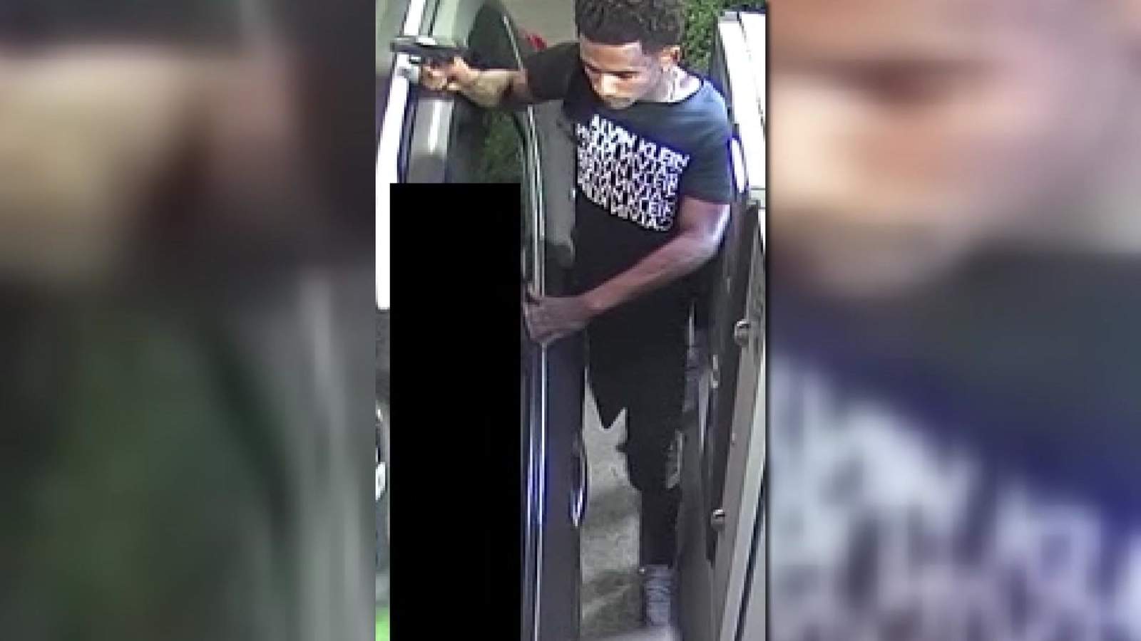 Bellaire police search for suspect after man pistol-whipped, robbed at ATM Sunday