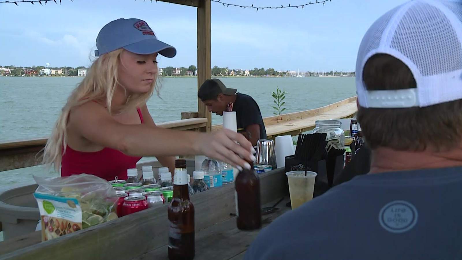 Defiant Seabrook bar remains open Sunday night after TABC suspends permit for 30 days due to violation of Gov.‘s orders