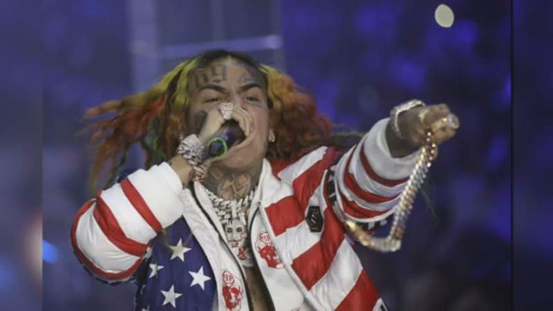 Houston fans outraged after rapper Tekashi 69 refuses to take stage at concert