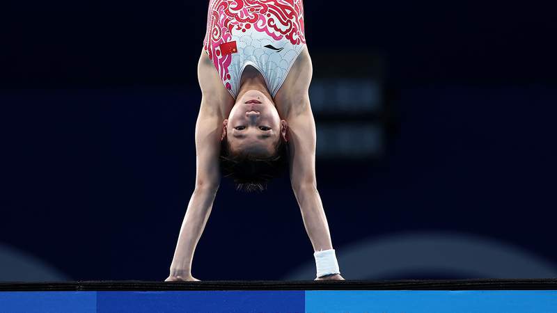 Quan Hongchan achieves perfection, shatters Olympic record in women’s 10m platform diving final