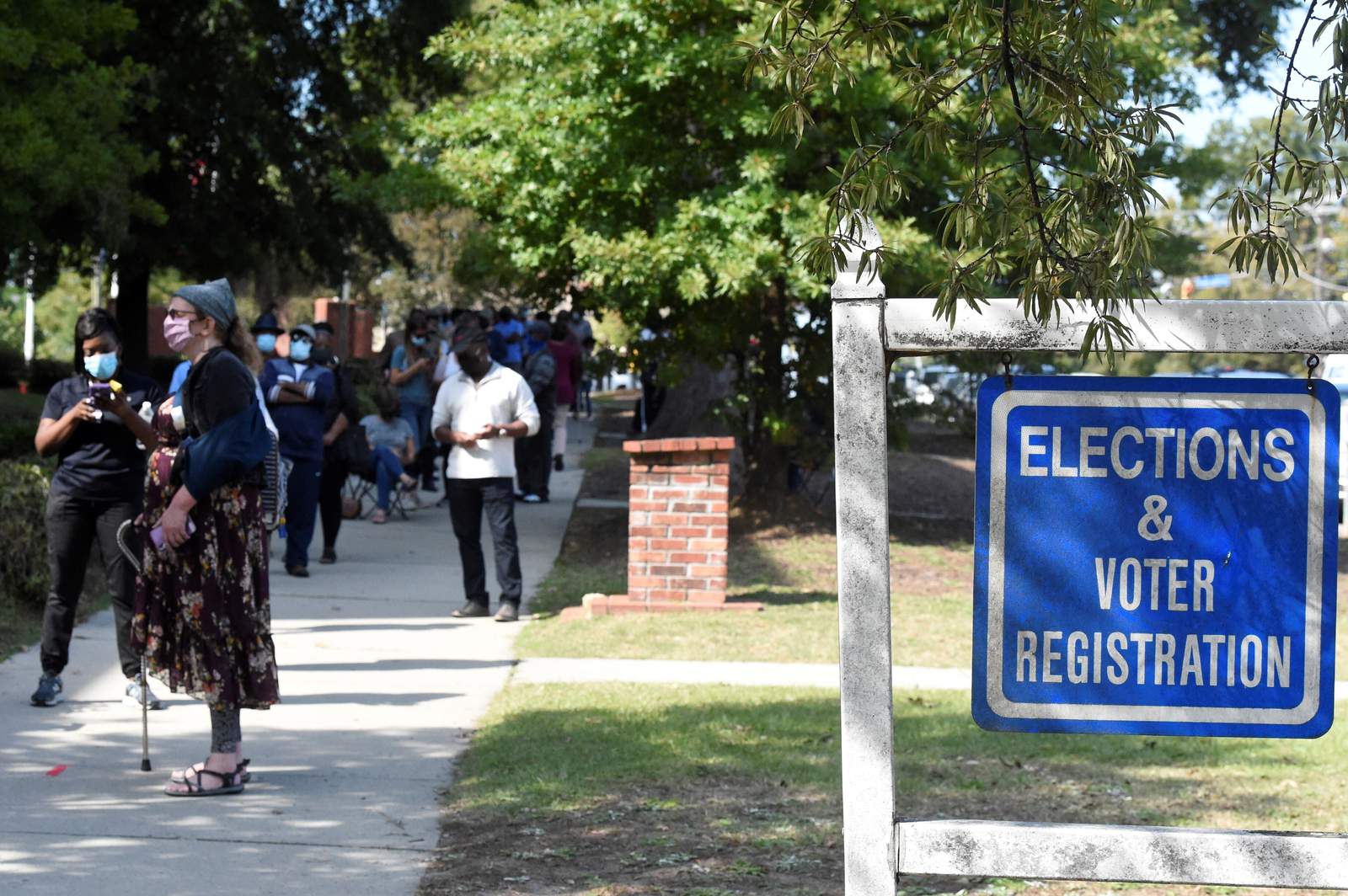 High court reinstates S. Carolina ballot witness requirement