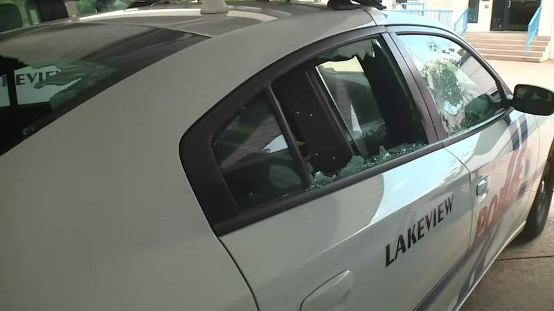 Man arrested after vandalizing 5 police vehicles outside of Lakeview PD station
