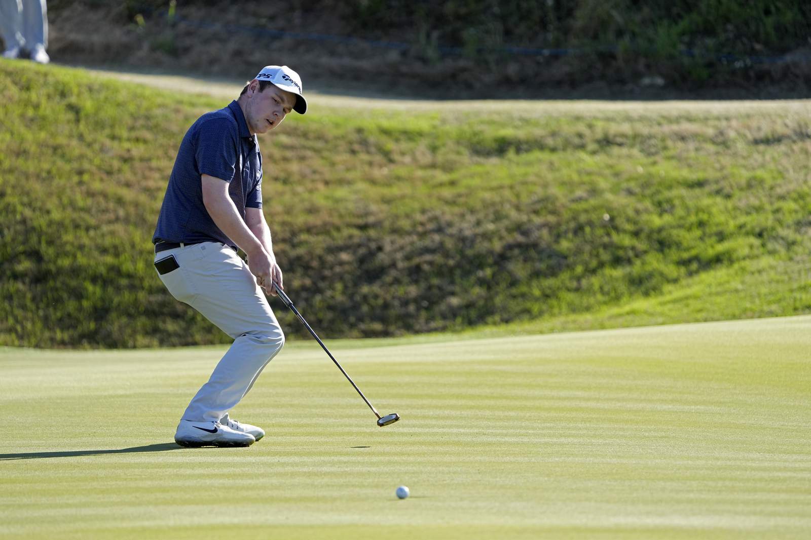 In shinty or in golf, Robert MacIntyre shows plenty of fight