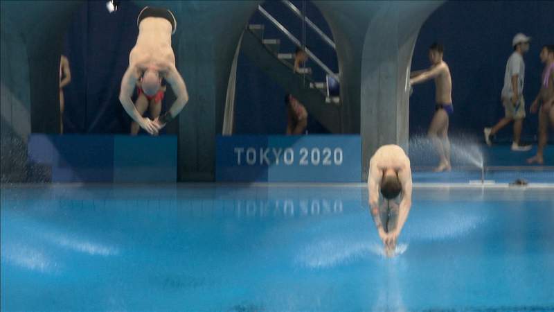 WATCH: ROC men's synchro dive gone wrong
