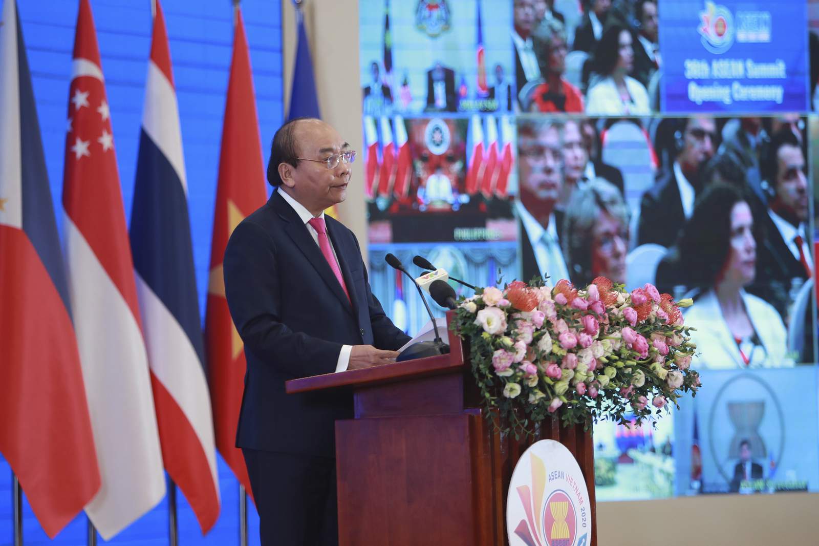 ASEAN virus fund, sea feud in spotlight in virtual summit