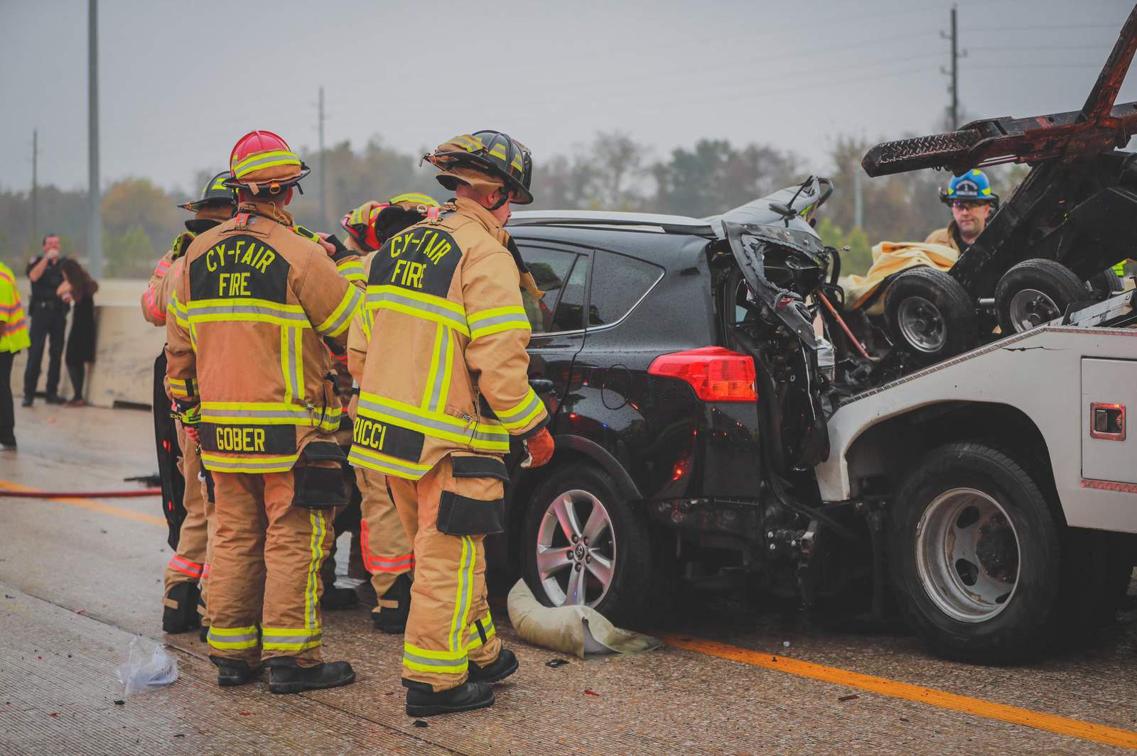 Cy-Fair FD: 12-year-old hospitalized in critical condition following wreck on US 290