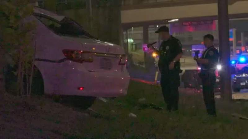 HPD: Woman killed in rollover crash early Saturday