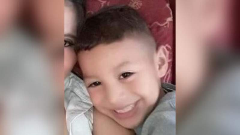Have you seen Ferzen? Houston police searching for 8-year-old boy who went missing after going outside to play