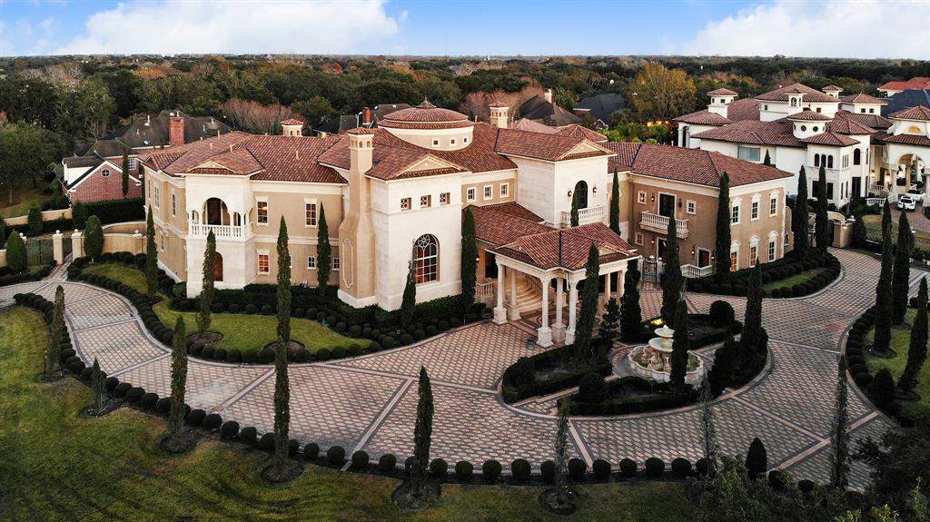 This Sugar Land Mansion With A Price Tag Of 10 Million Has Its