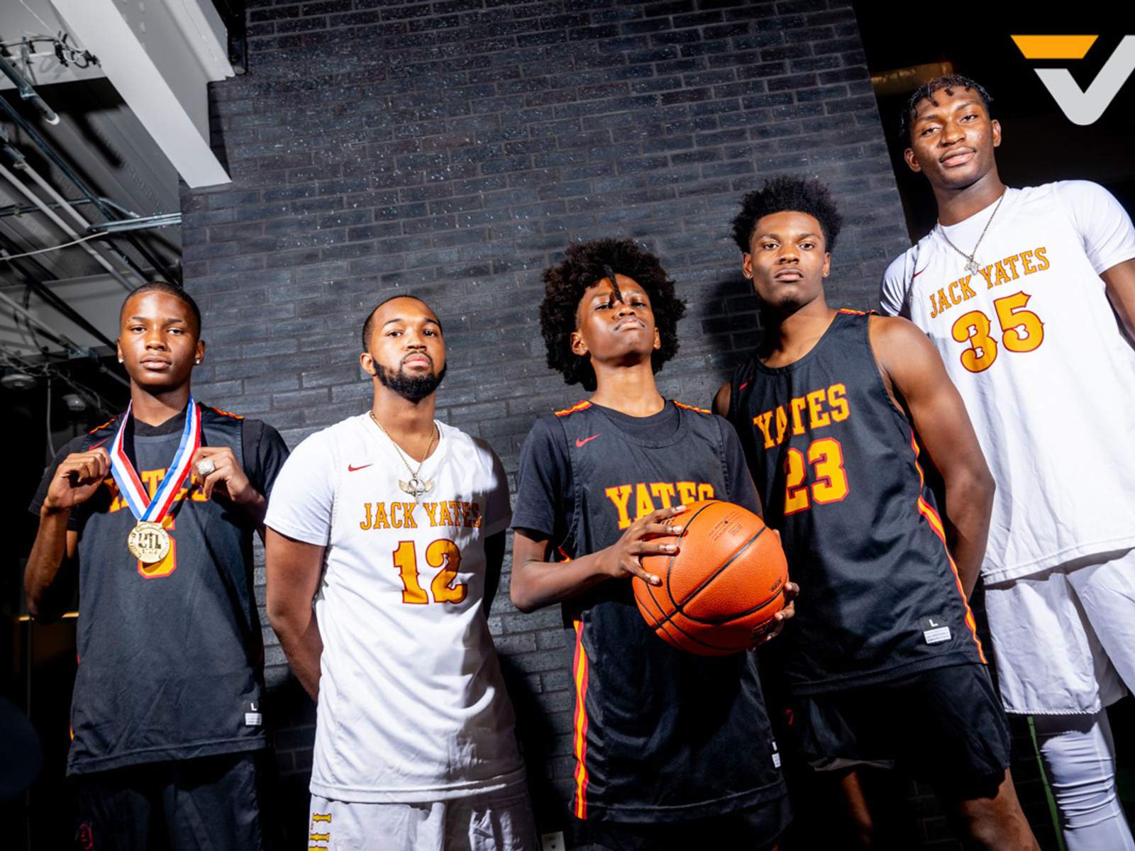The Wrap: Boys Basketball Playoffs Highlights, Interviews, Scores (Bi-District)