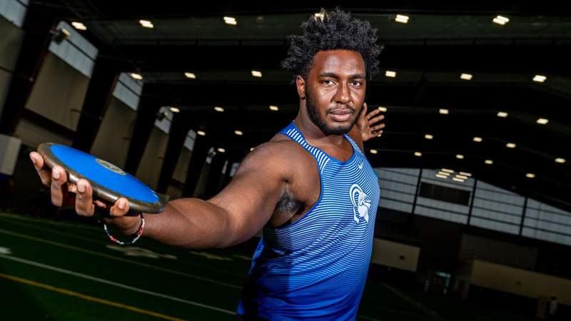 Ohio State-signee Donovan Jackson excelling in discus, shot put powered by Academy Sports + Outdoors