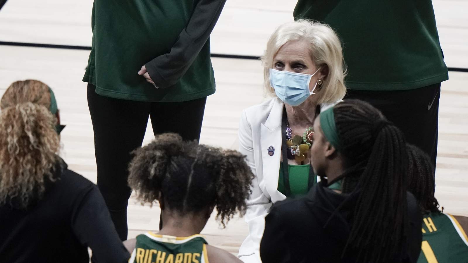 Baylor coach calls for end of COVID-19 testing at NCAAs