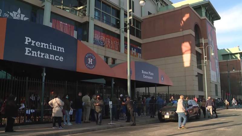 Astros, Houston Methodist team up to provide free vaccinations