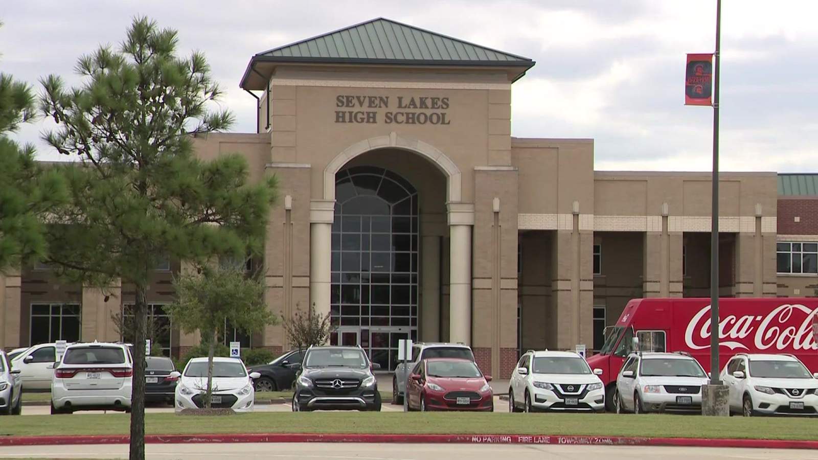 Seven Lakes High School to temporarily halt in-person classes after 40+ COVID-19 cases on campus