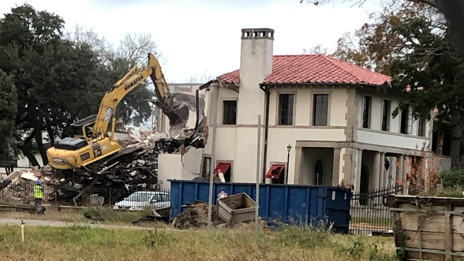 Mayor: City ‘bound by law’ to approve West Mansion demolition
