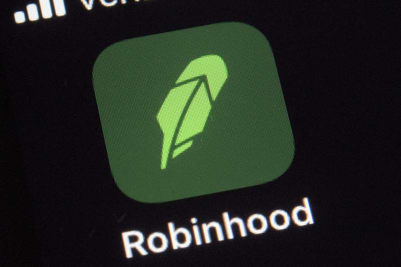 Robinhood's customer ranks grow, revenue soars ahead of IPO