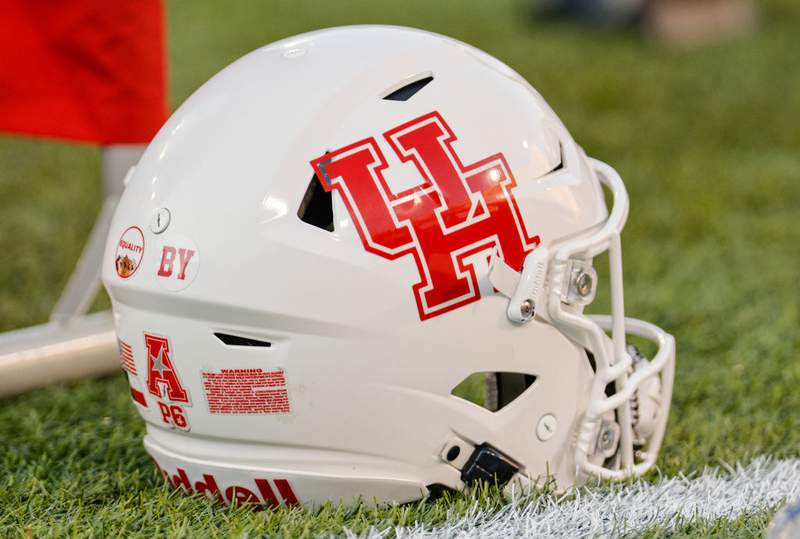 University of Houston homecoming game delayed due to weather
