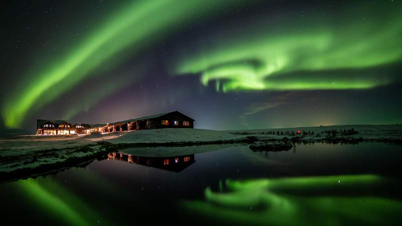 Hella ‘nice’ Ireland: Hotel hiring photographer to spend 3 weeks chasing northern lights
