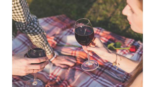 9 Date Ideas For Houston Couples During Social Distancing And