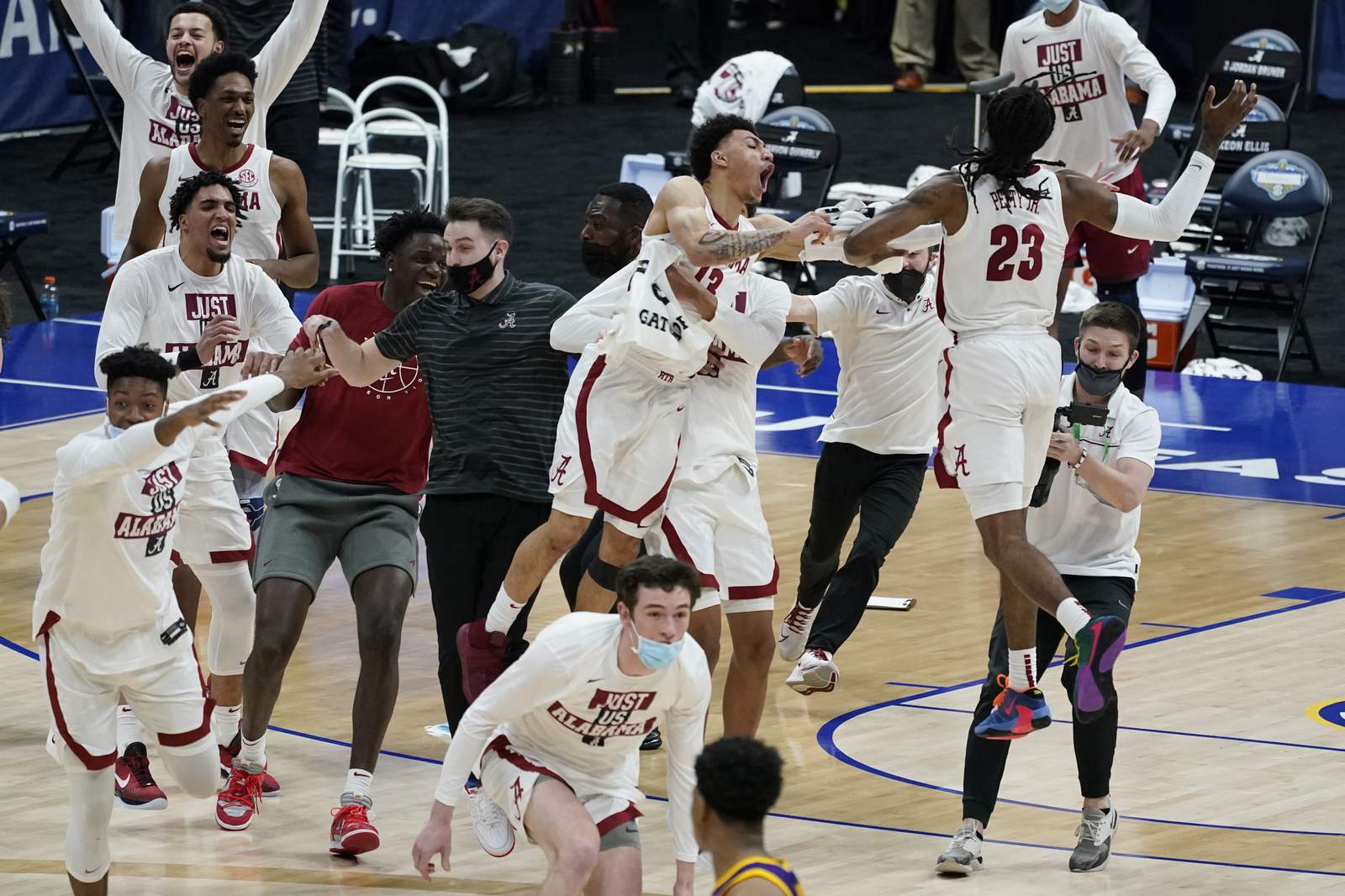No. 6 Alabama adds another SEC title, edges LSU at tourney