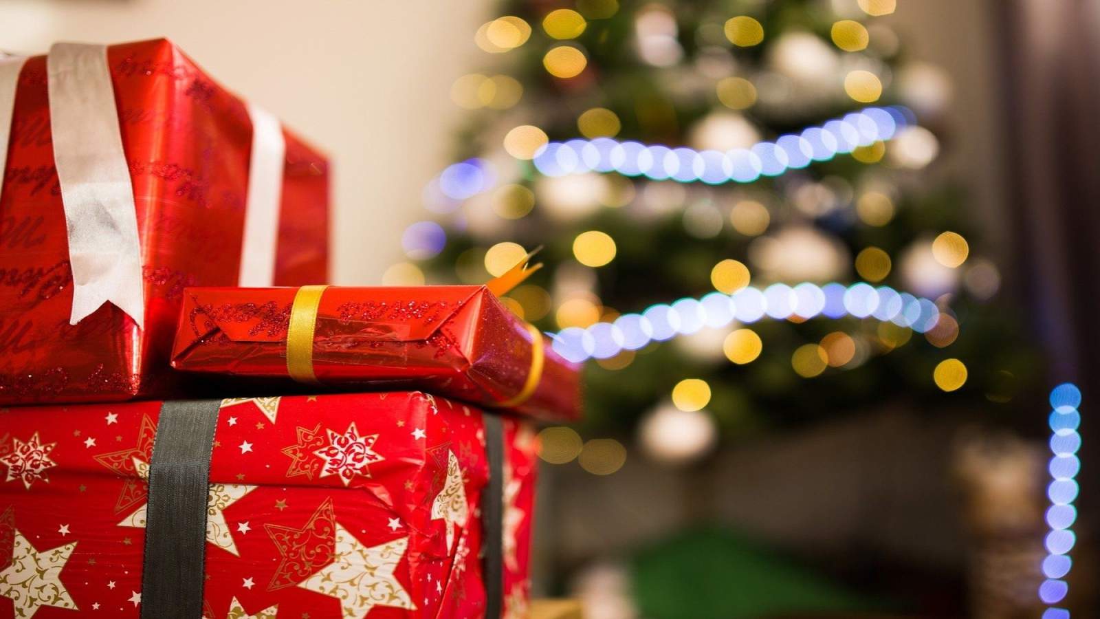Shipping deadlines: This is when you need to send your packages for arrival by Christmas