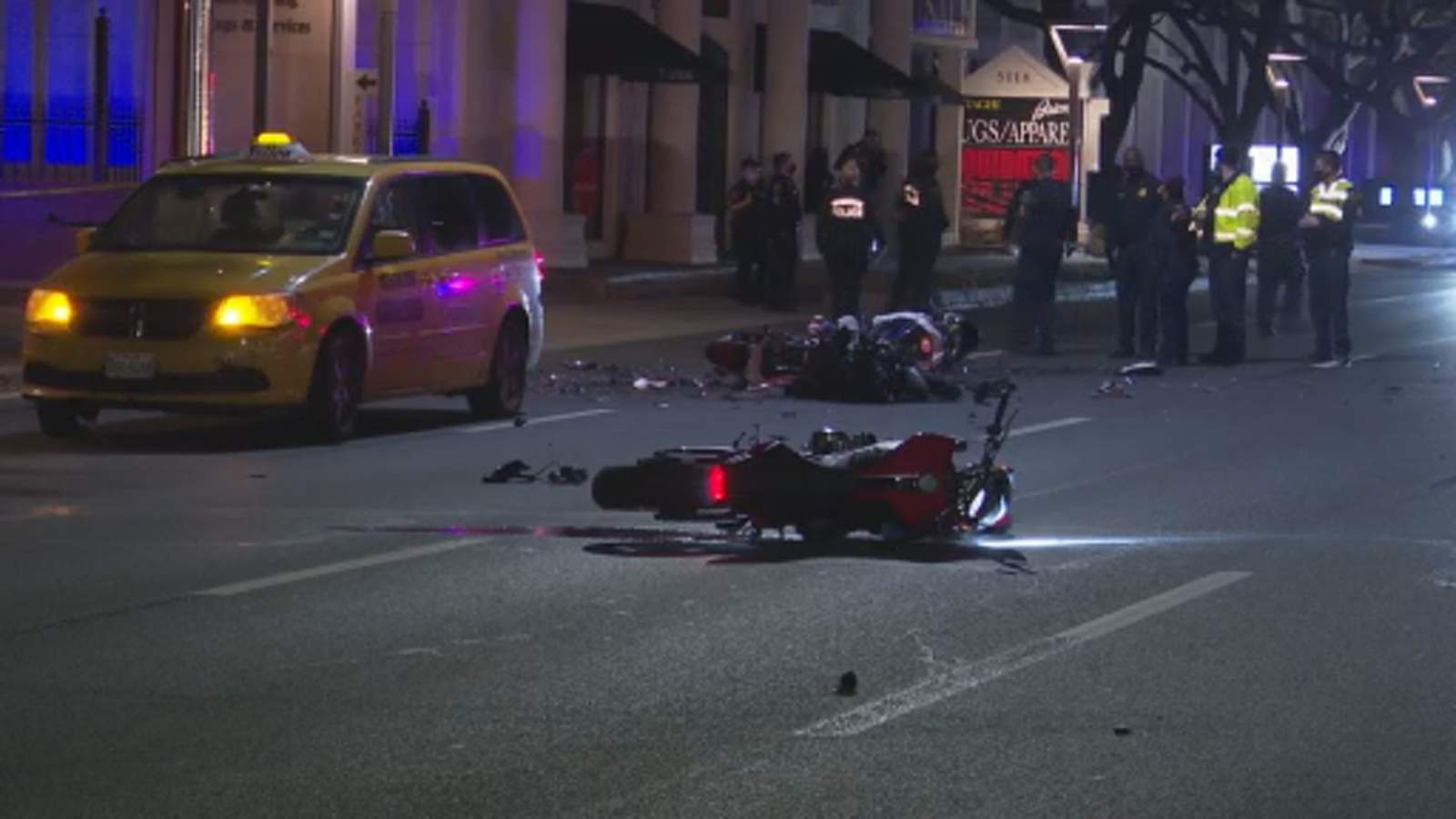 HPD: 1 person dead, 3 others injured in crash involving taxicab, motorcycles