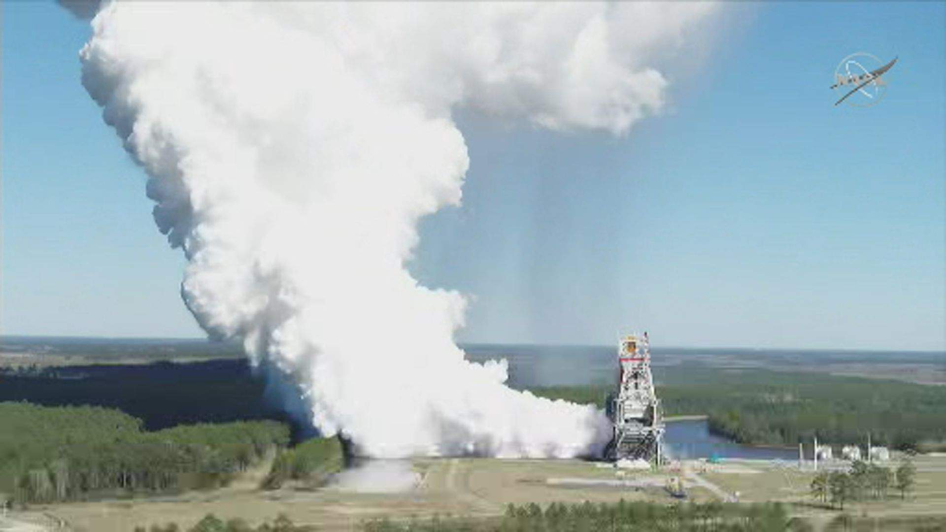 NASA successfully conducts Green Run hot fire test for Artemis Moon Rocket