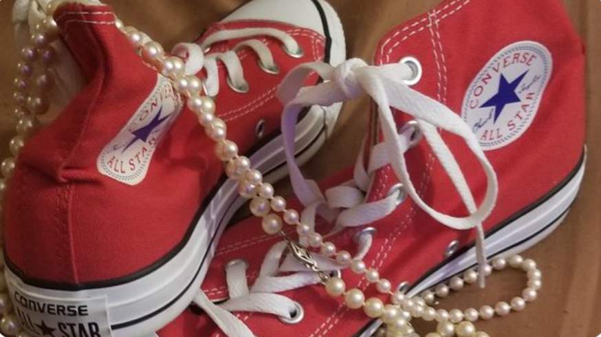 Converse and #Pearls: See how women are sporting their Converse shoes and  pearl necklaces in honor of VP Kamala Harris on social media