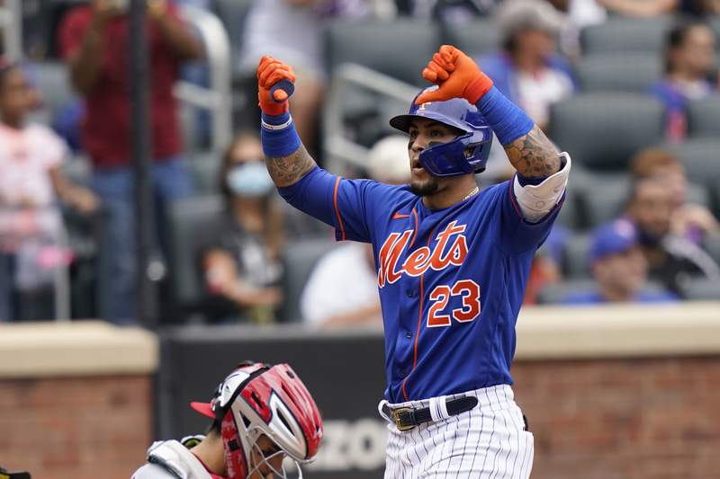 Boo who? Báez says Mets flashing thumbs down on fickle fans
