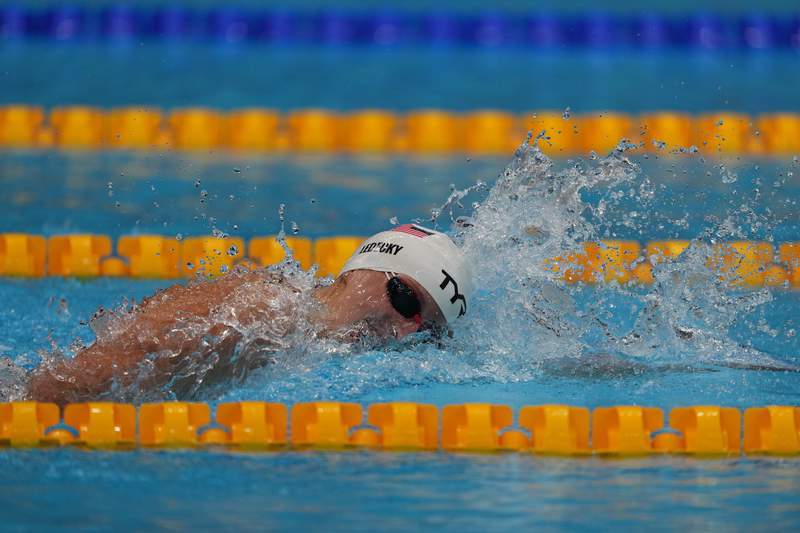 Swim showdown: US star Ledecky, Aussie to battle for gold