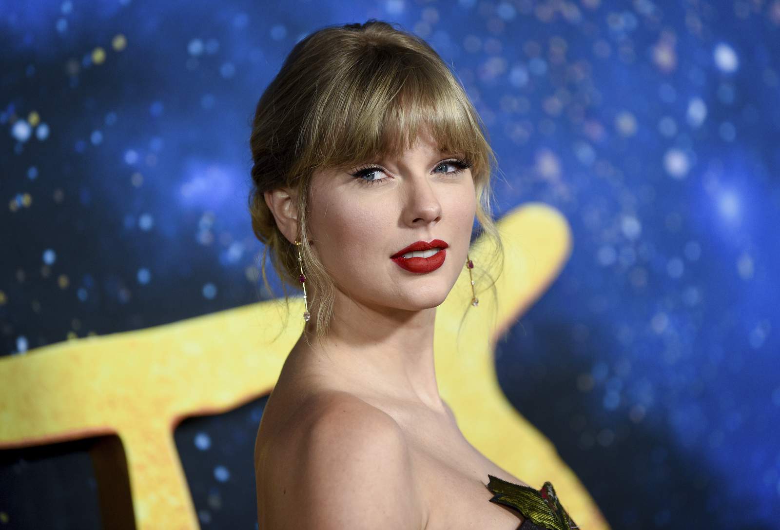 Taylor Swift 'folklore' concert film coming to Disney+