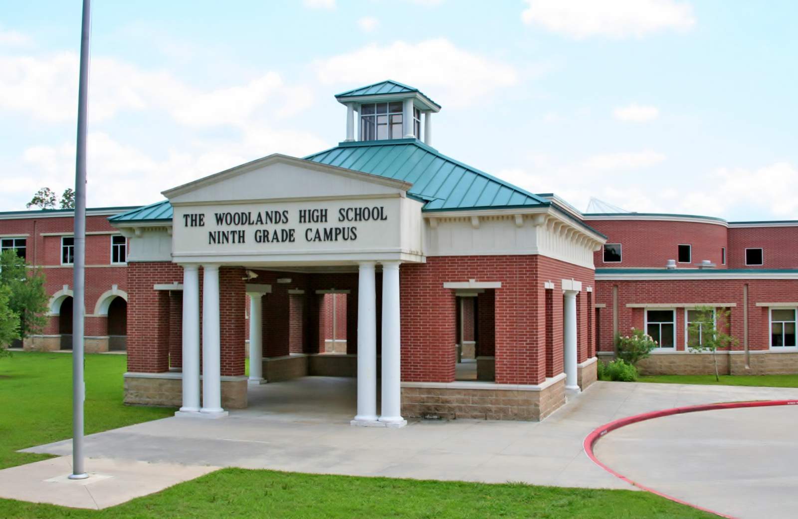 Student who attended strength and conditioning camp at The Woodlands High School 9th Grade Campus tests positive for COVID-19