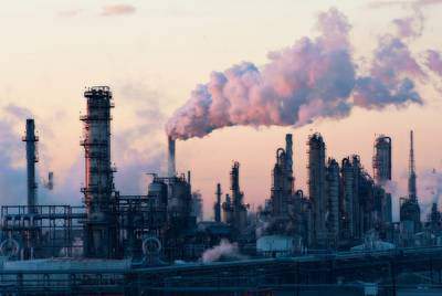 Report: Six Texas oil refineries spewing cancer-causing pollutant above federal threshold