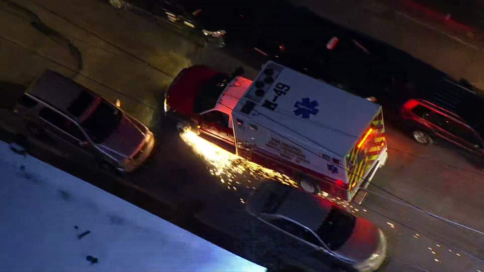 VIDEO: Cops chase ambulance-stealing suspect through city