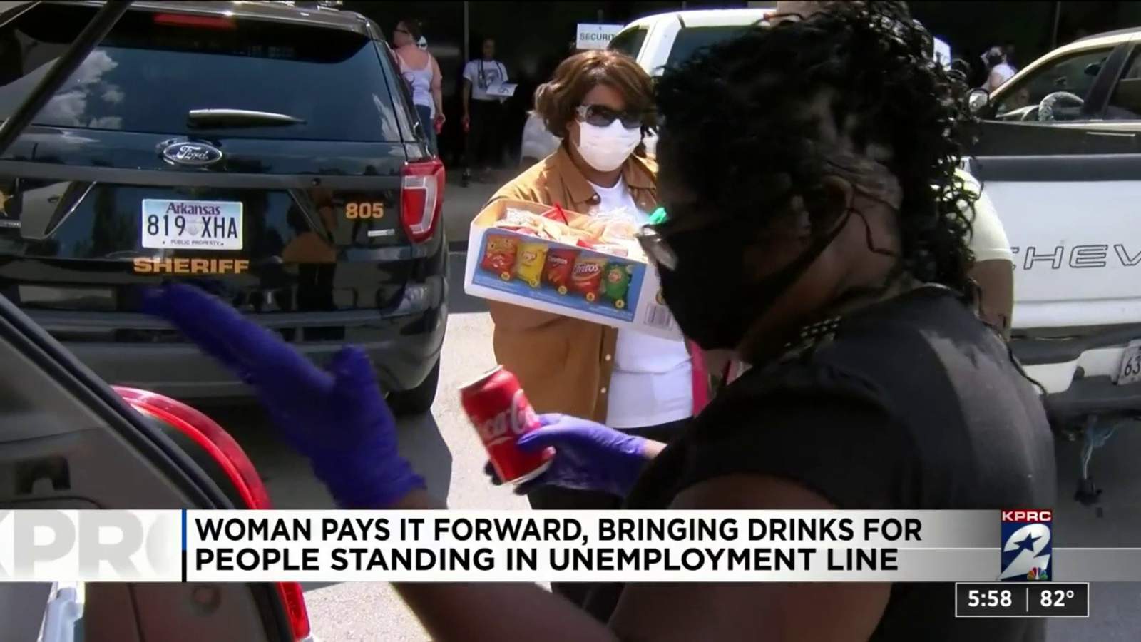 One Good Thing: Woman pays it forward by bringing drinks for people standing in unemployment line