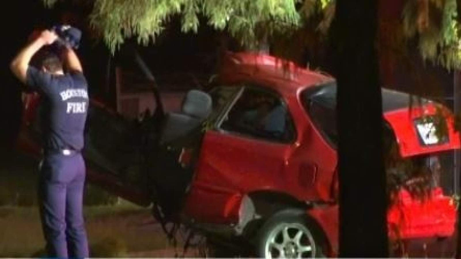 Car splits in deadly crash in NW Houston; witness says vehicles involved were street racing