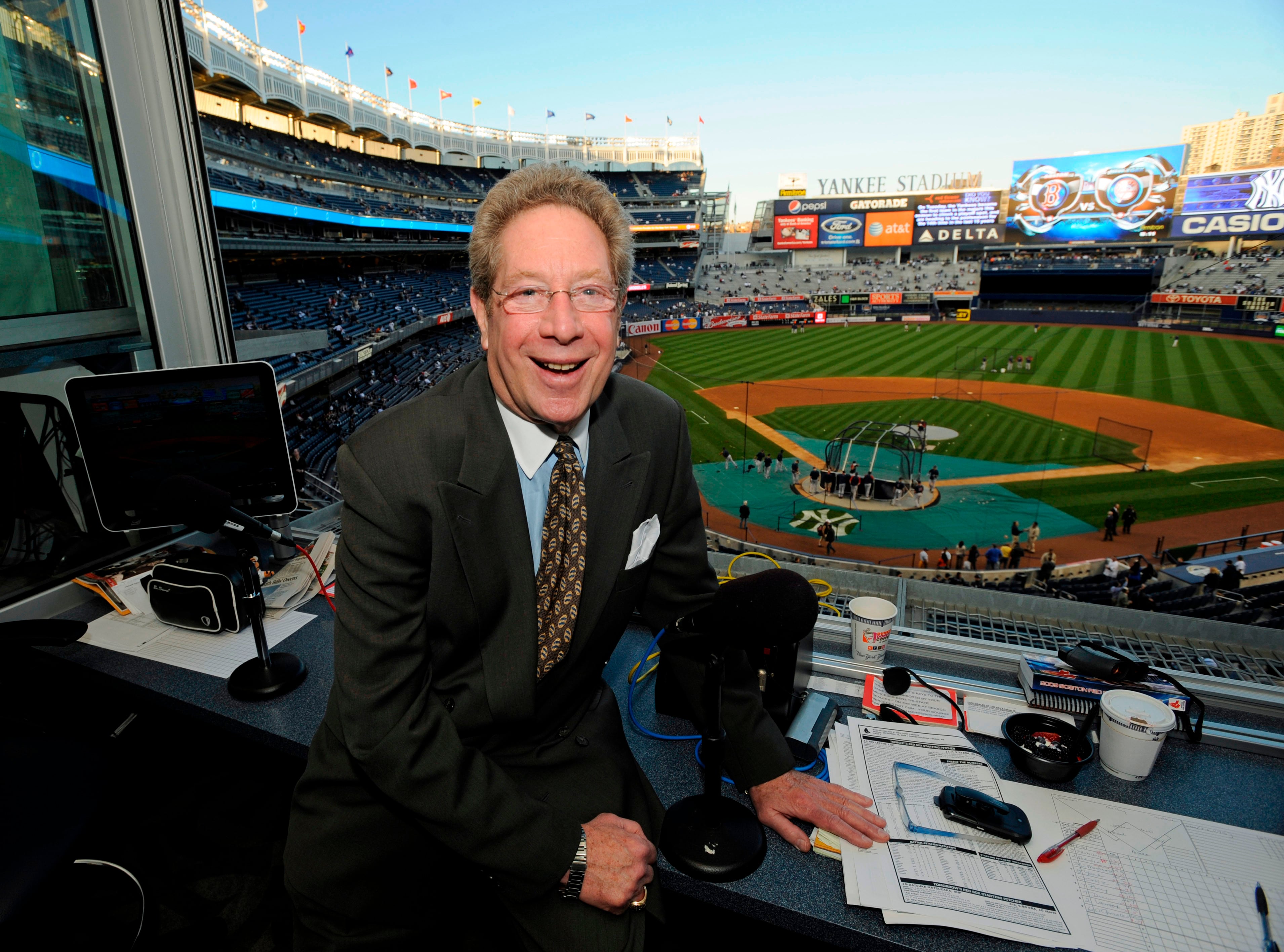 John Sterling, theatrical Yankees broadcaster known for enduring home run  calls, dies at 87