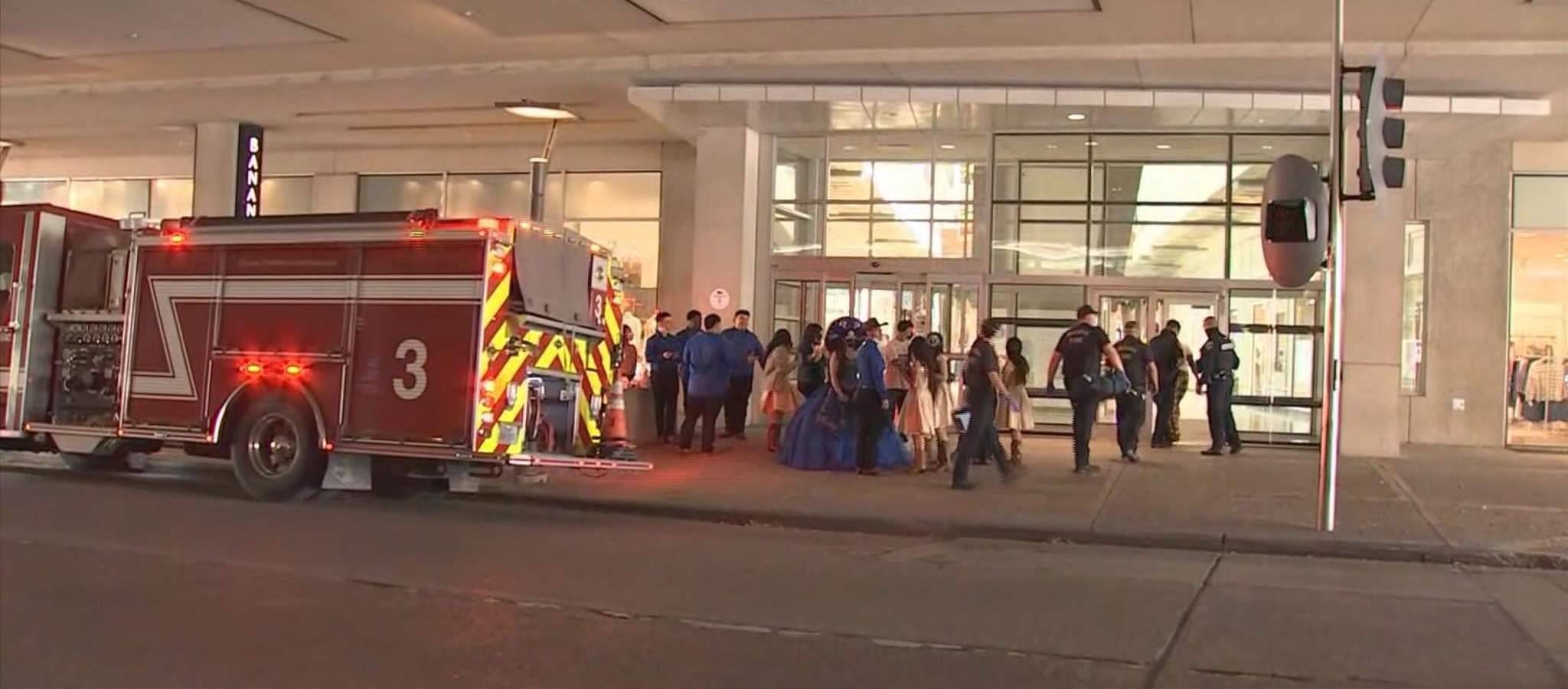 Houston police find no evidence of shooting at Galleria Mall, chief says