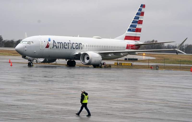 American Airlines cancels more than 1,500 flights over Halloween weekend due to ‘bad weather conditions’, staff shortages
