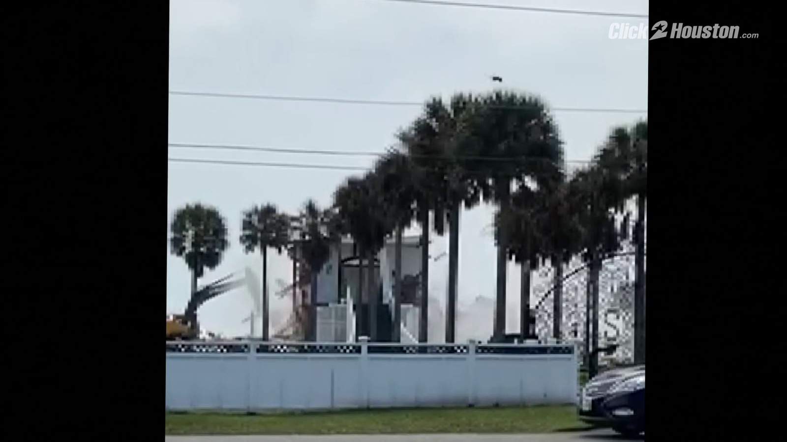 VIDEO: Watch as massive Texas house dubbed ‘The Plantation’ is demolished in Jamaica Beach