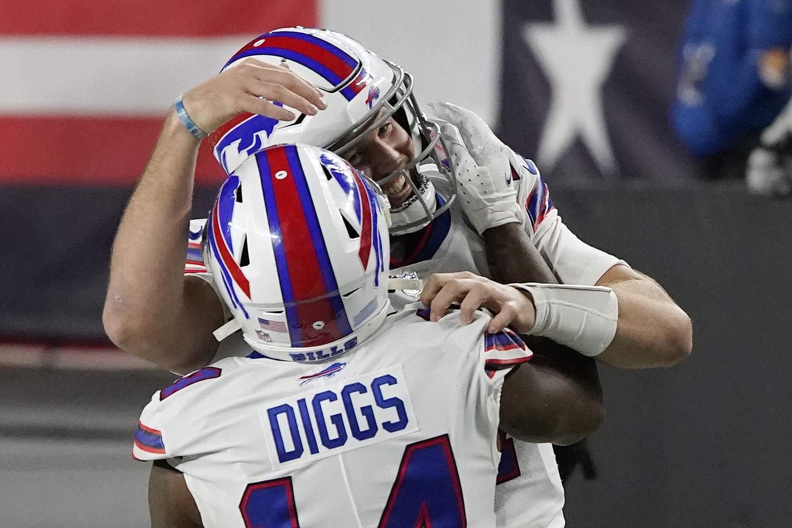 Bills earn 1st sweep of Patriots since '99 with 38-9 win