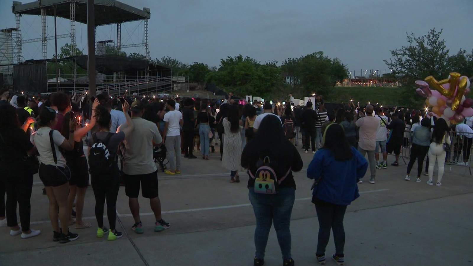 Candlelight vigil held for JaeRene, Houston R&B singer killed in wrong-way crash