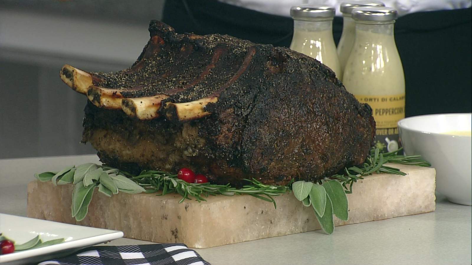 Cookin’ Time With H-E-B: Prime rib for the holidays