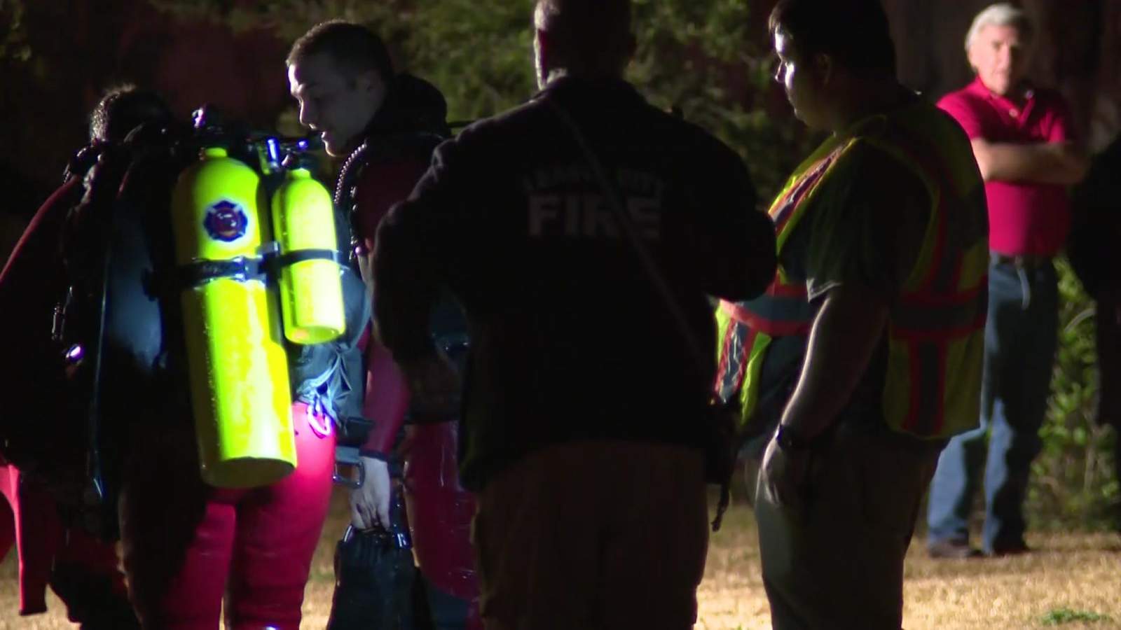Body pulled from water of Lake Friendswood Park Thursday night