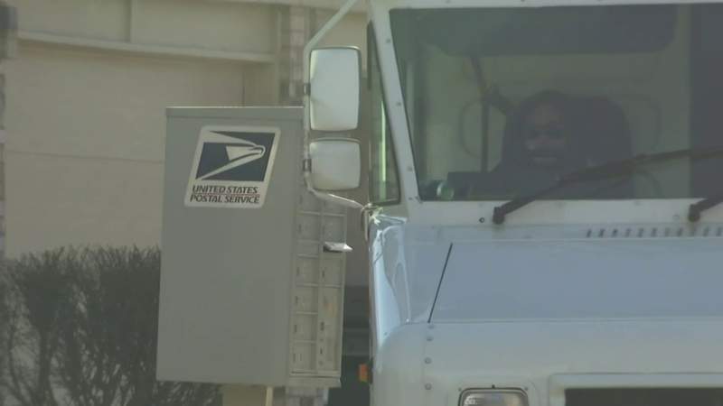 USPS has shorted some workers’ pay for years, CPI finds