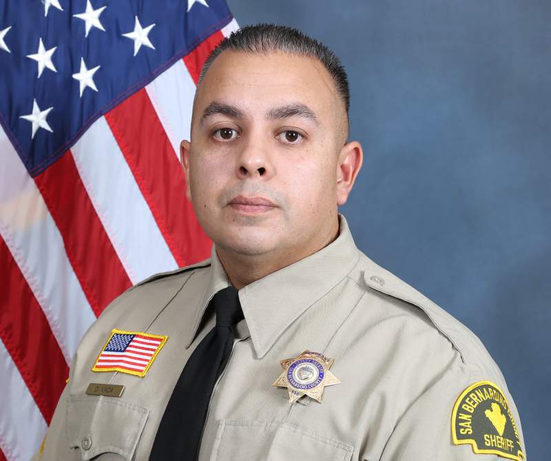 Deputy, suspect killed in California desert shootout