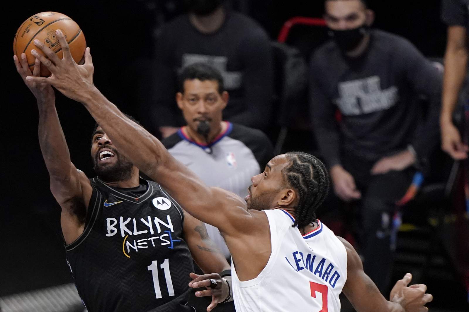 Irving scores 39, Nets cool off Clippers with 124-120 win