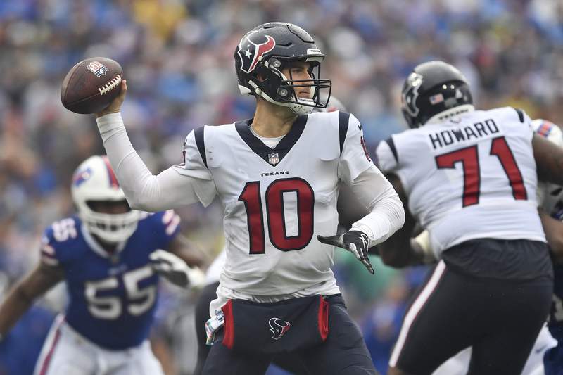 Houston’s Mills faces Patriots team tough on rookie QBs